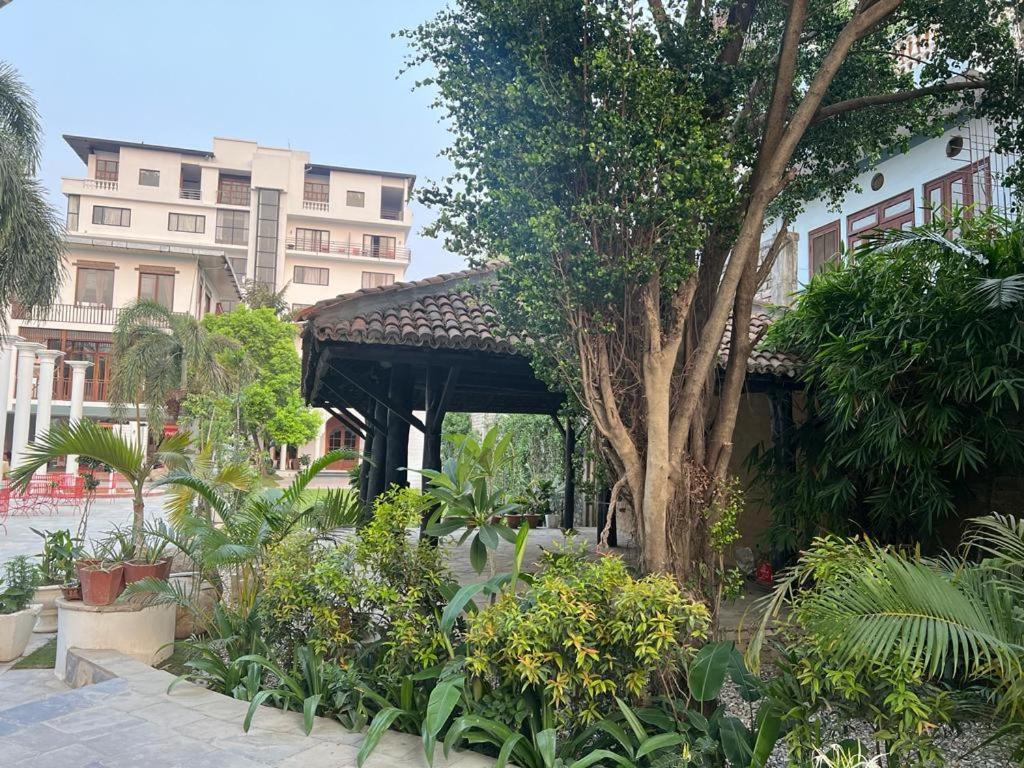 Hotel Club Denovo Butwal Esterno foto