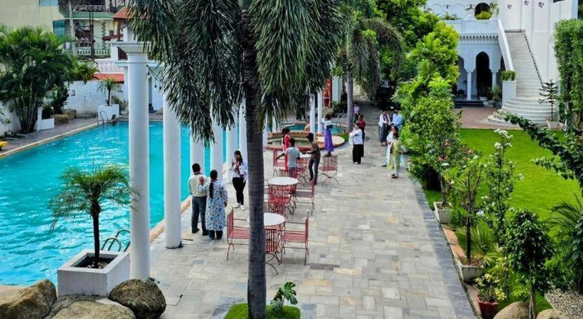 Hotel Club Denovo Butwal Esterno foto