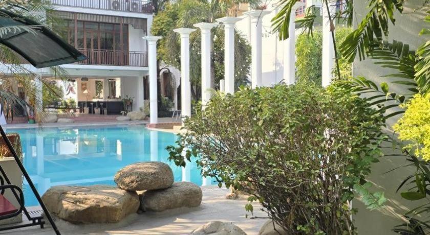 Hotel Club Denovo Butwal Esterno foto