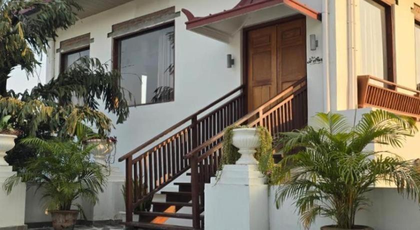 Hotel Club Denovo Butwal Esterno foto