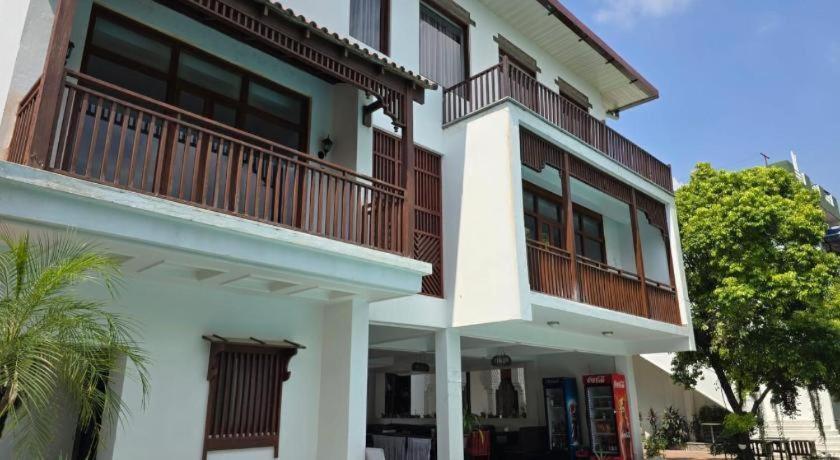 Hotel Club Denovo Butwal Esterno foto